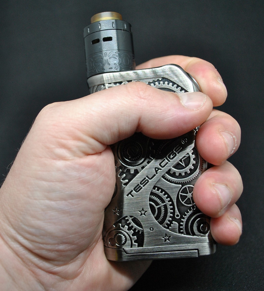 Tesla Nano Steampunk Blog Le Petit Vapoteur (1)